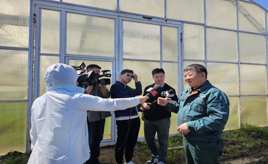 2024年5月24日，农业总公司副总经理侯正发接受《守望都视追采访_副本.jpg
