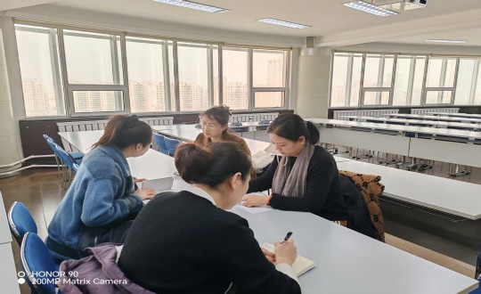 2.向阳区总工会工资协商领导员及湖西街路工会工作人员到访EBET易博集团（图片左下角水印p掉）_副本.jpg