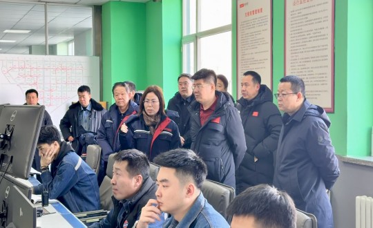 1.长春市副市长张春达一行深刻EBET易博新城供热公司实地调研_副本.jpg