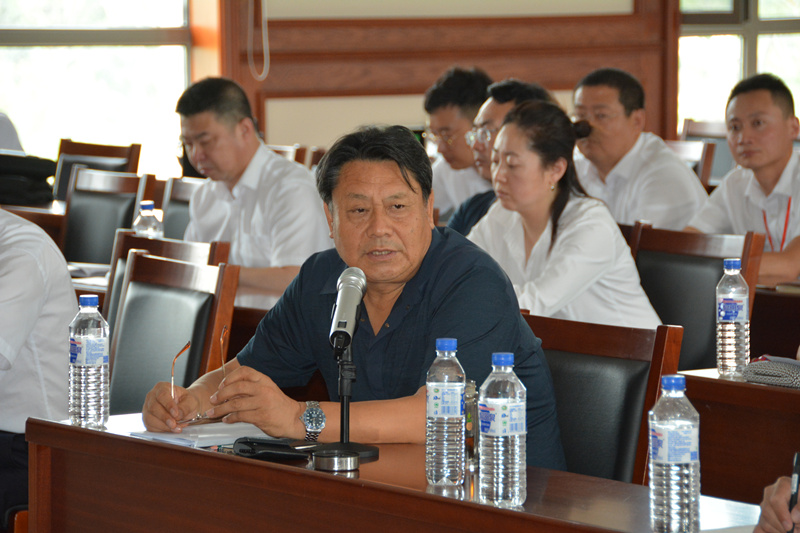 3.集团副总裁马秉臣颁发讲话.JPG
