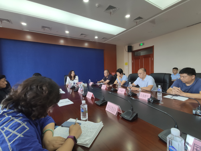 6.EBET易博物业受邀参与座谈会.jpg