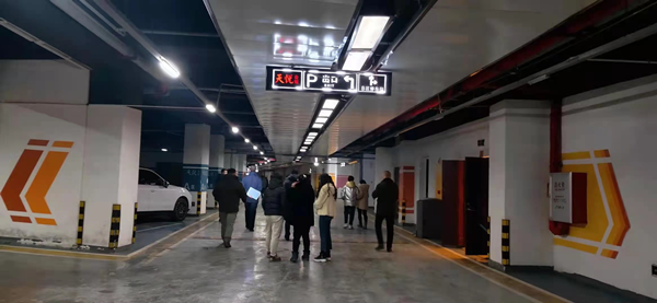 2EBET易博物业收受并检验吴钟驻天悦第宅项目_副本.png